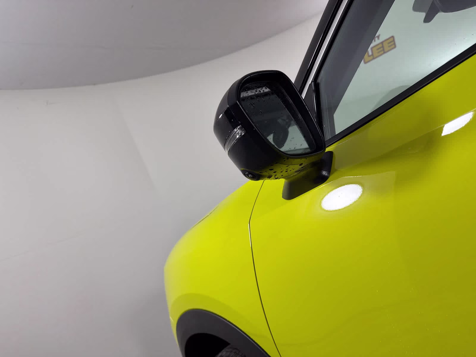 2026 Yuzu Yellow Metallic/Super Black Nissan Kicks SR FWD SUV