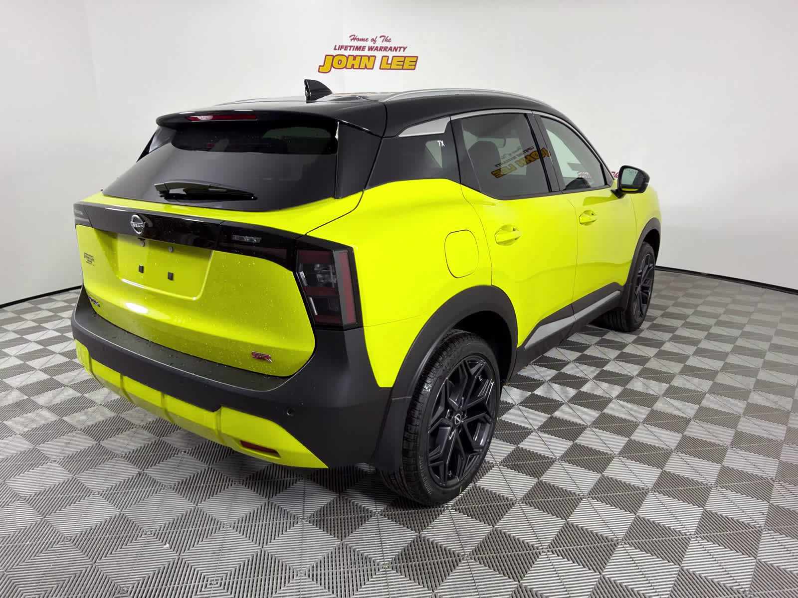 2026 Yuzu Yellow Metallic/Super Black Nissan Kicks SR FWD SUV