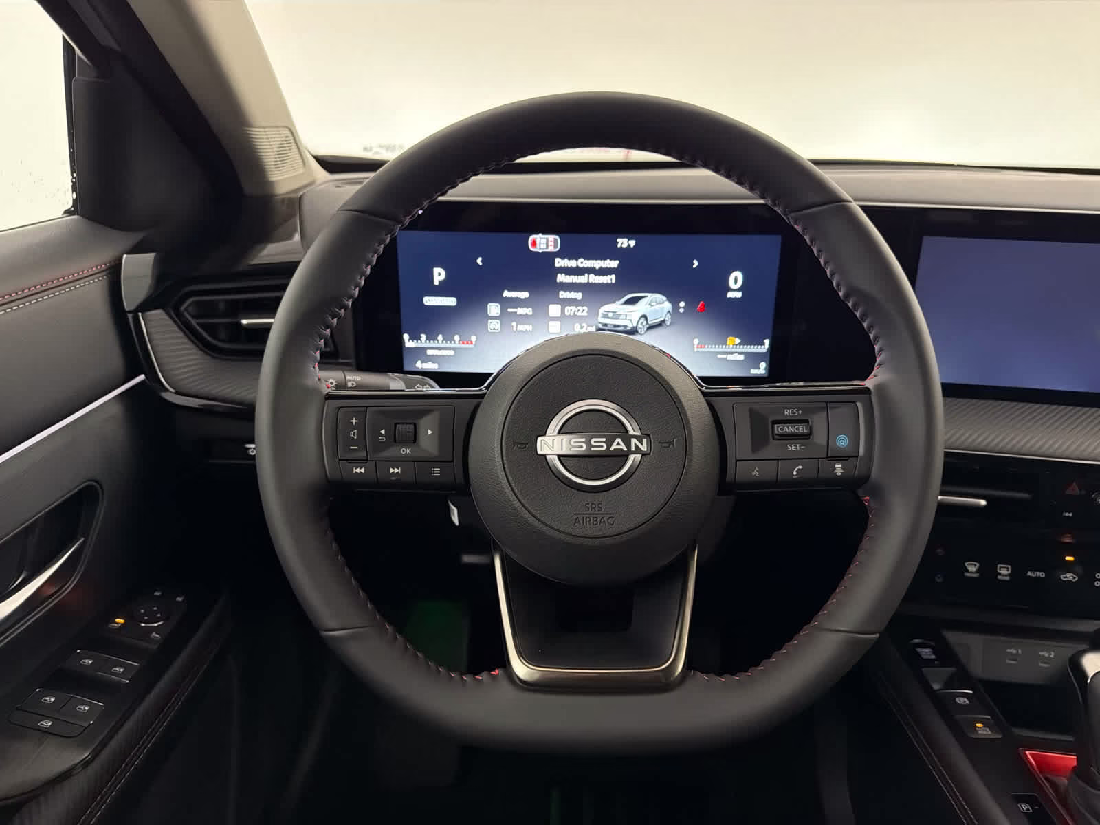 2026 Aspen White Tricoat/Super Black Nissan Kicks SR FWD SUV