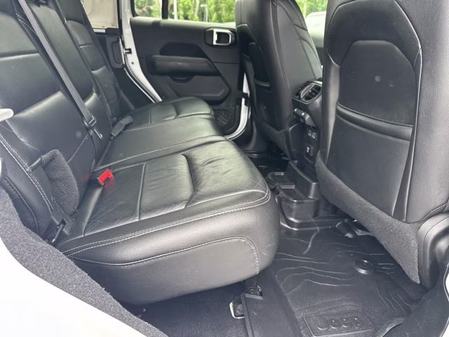 2018 Bright White Clearcoat Jeep Wrangler Unlimited Sahara 4X4 Convertible