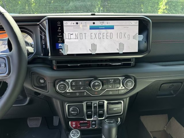 2026 41 Jeep Wrangler Rubicon 4X4 Convertible