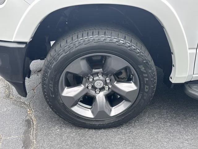 2023 Bright White Clearcoat Ram 1500 Big Horn 4X4 Truck