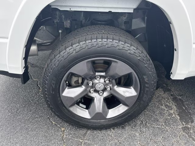2023 Bright White Clearcoat Ram 1500 Big Horn 4X4 Truck