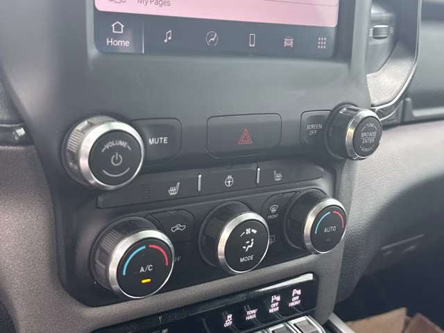 2023 Bright White Clearcoat Ram 1500 Big Horn 4X4 Truck