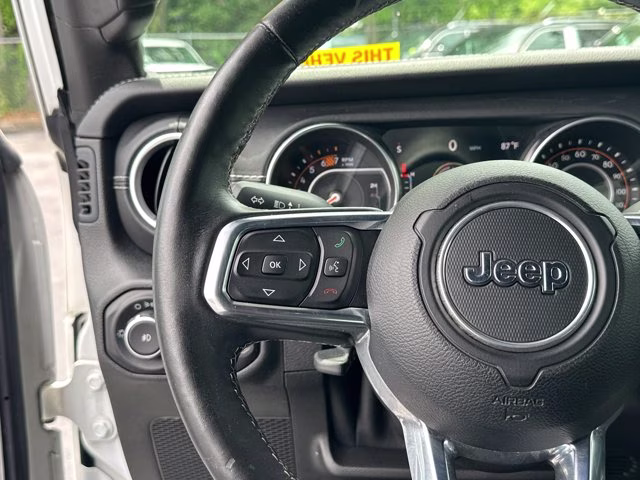 2018 Bright White Clearcoat Jeep Wrangler Unlimited Sahara 4X4 Convertible