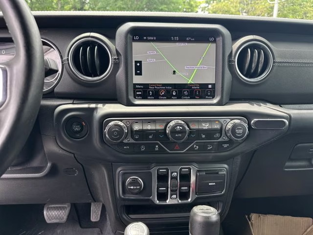 2018 Bright White Clearcoat Jeep Wrangler Unlimited Sahara 4X4 Convertible