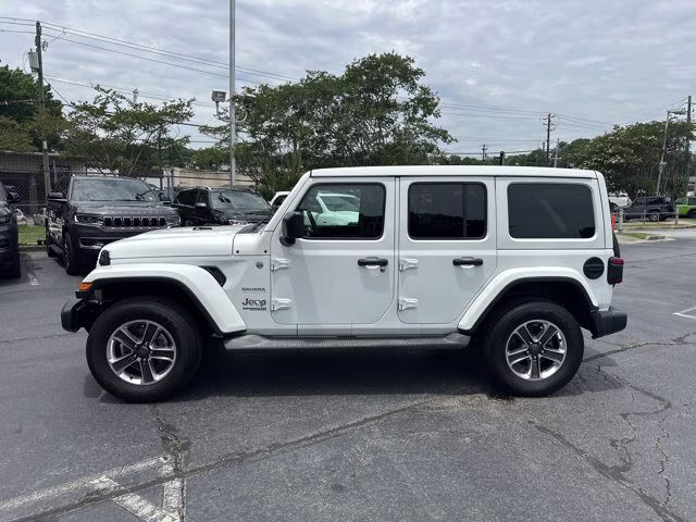 2018 Bright White Clearcoat Jeep Wrangler Unlimited Sahara 4X4 Convertible