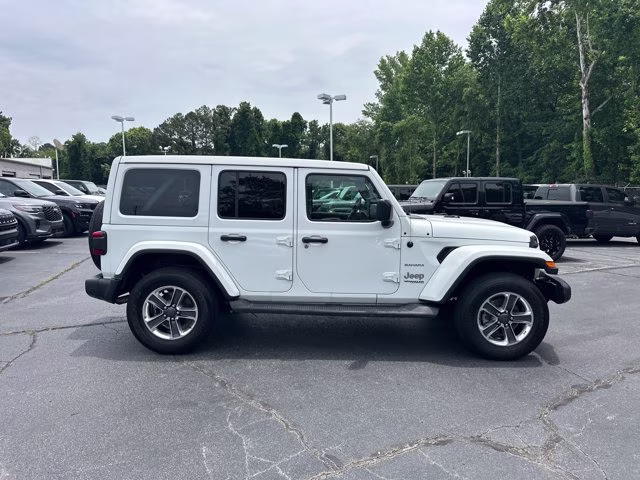 2018 Bright White Clearcoat Jeep Wrangler Unlimited Sahara 4X4 Convertible