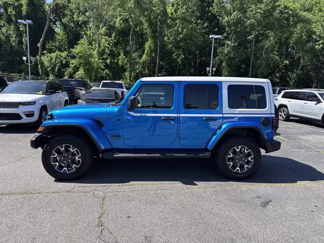 2026 Hydro Blue Pearl Coat Jeep Wrangler Sahara 4X4 Convertible