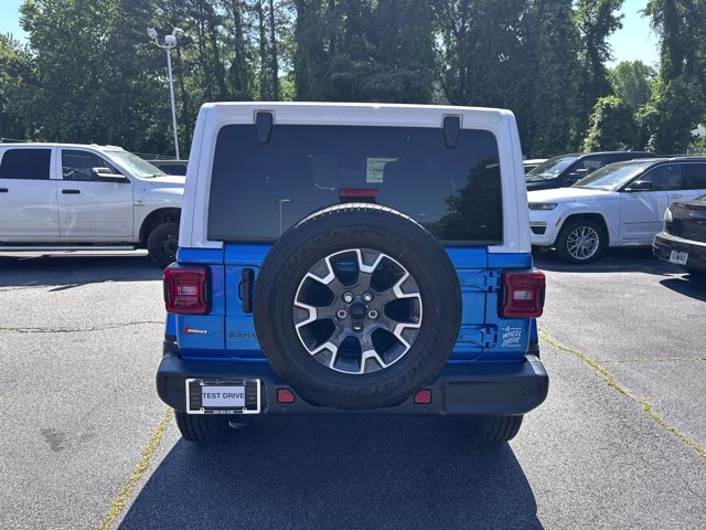 2026 Hydro Blue Pearl Coat Jeep Wrangler Sahara 4X4 Convertible
