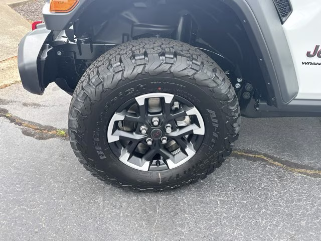 2026 Bright White Clearcoat Jeep Wrangler Rubicon 4X4 Convertible