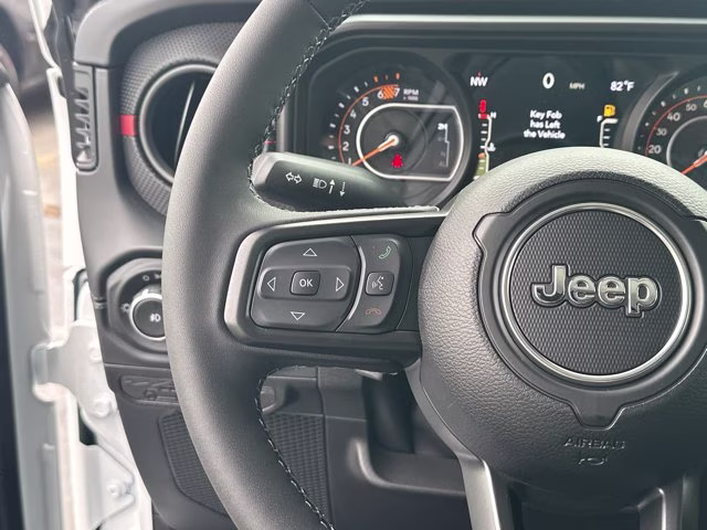 2026 Bright White Clearcoat Jeep Wrangler Rubicon 4X4 Convertible
