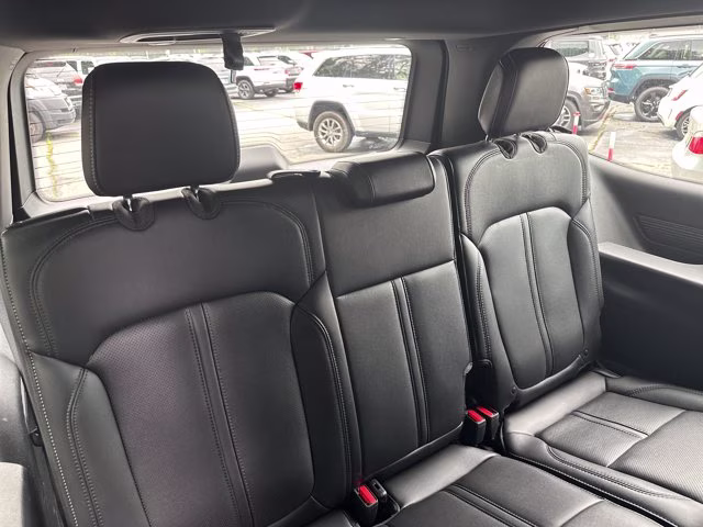 2025 Baltic Gray Metallic Clearcoat Jeep Wagoneer 4x2 RWD SUV
