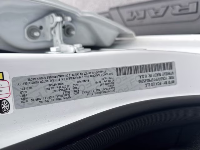 2023 Bright White Clearcoat Ram 1500 Big Horn 4X4 Truck