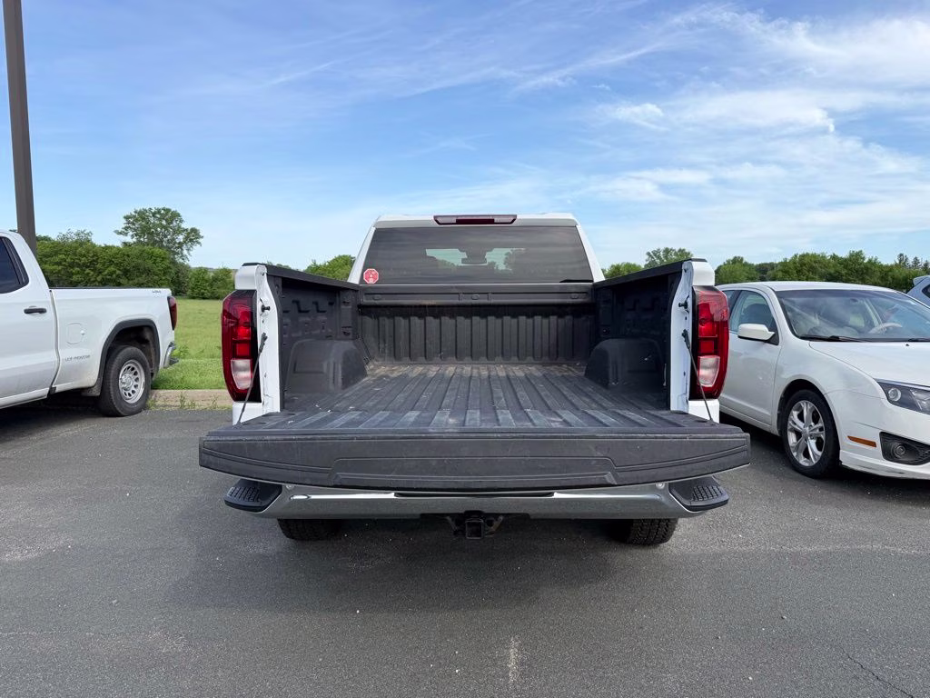 2024 Summit White GMC Sierra 1500 Pro 4X4 Truck