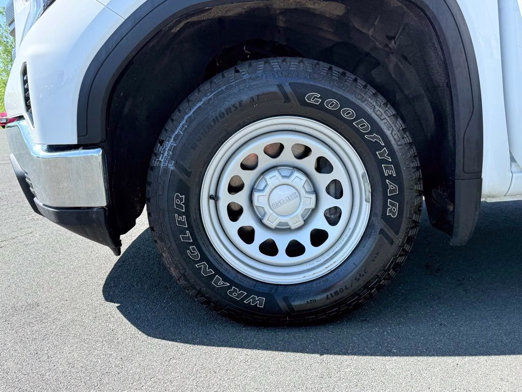 2024 Summit White GMC Sierra 1500 Pro 4X4 Truck