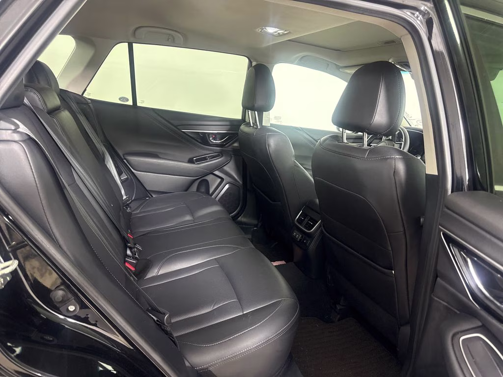 2020 Crystal Black Silica Subaru Outback Limited AWD SUV