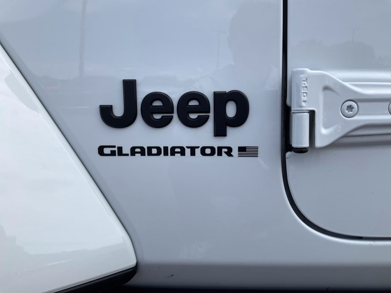 2024 Bright White Clearcoat Jeep Gladiator Nighthawk 4X4 Truck