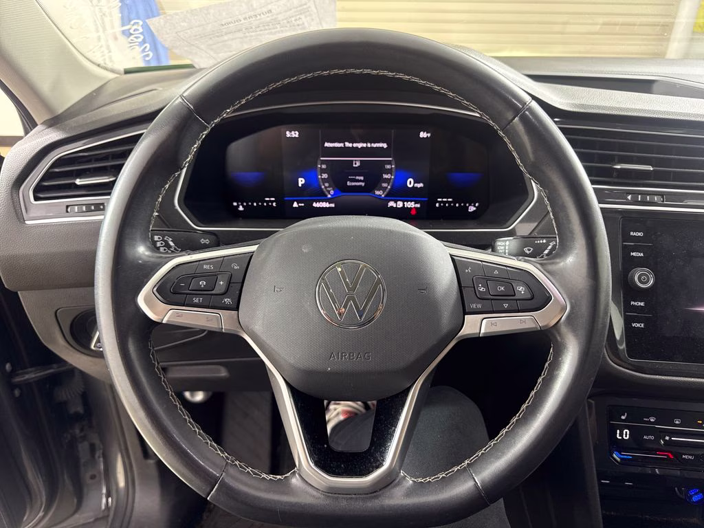2024 Platinum Gray Metallic Volkswagen Tiguan 2.0T SE FWD SUV