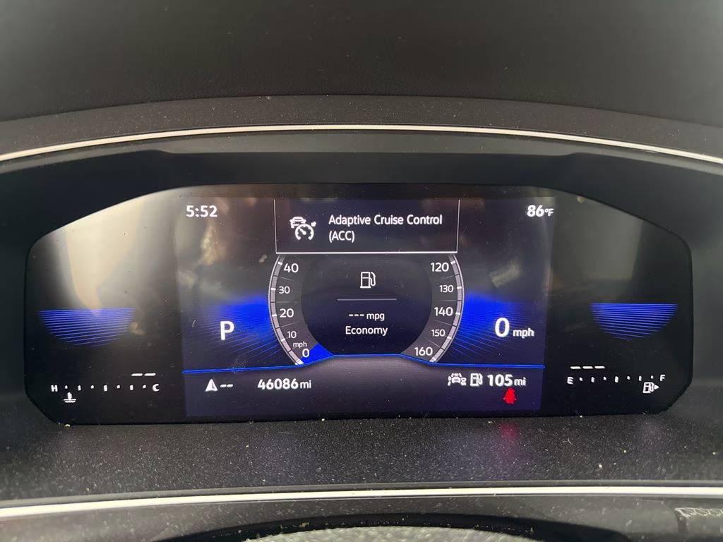 2024 Platinum Gray Metallic Volkswagen Tiguan 2.0T SE FWD SUV