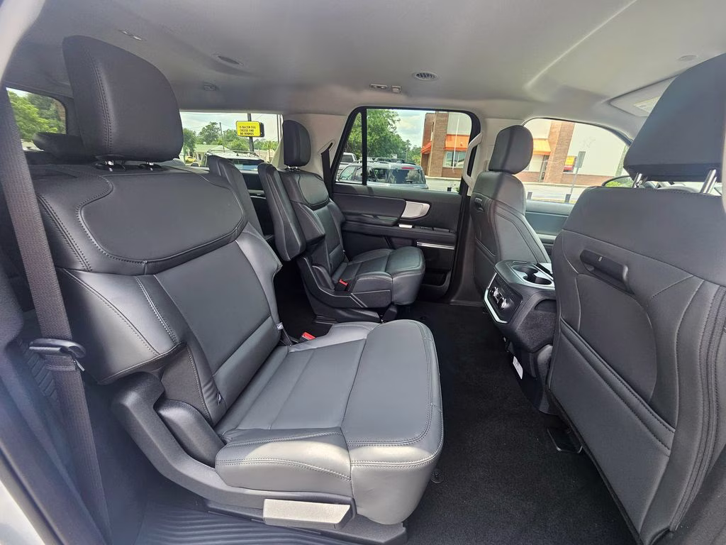 2026 Space Silver Metallic Ford Expedition Max Active RWD SUV