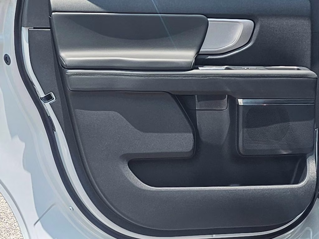 2026 Space Silver Metallic Ford Expedition Max Active RWD SUV