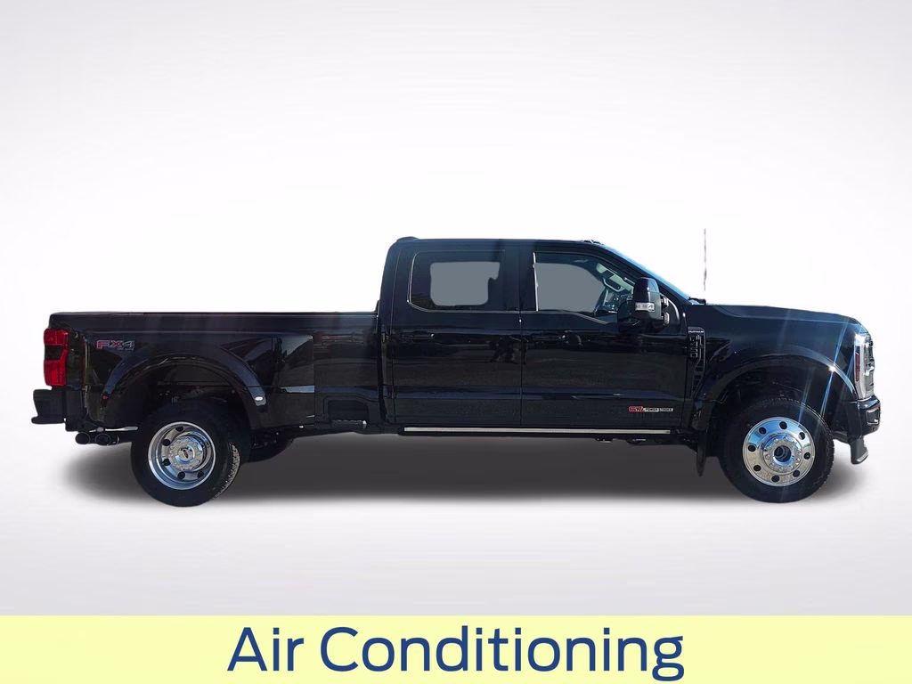 2026 Agate Black Metallic Ford Super Duty F-450 DRW Platinum 4X4 Truck