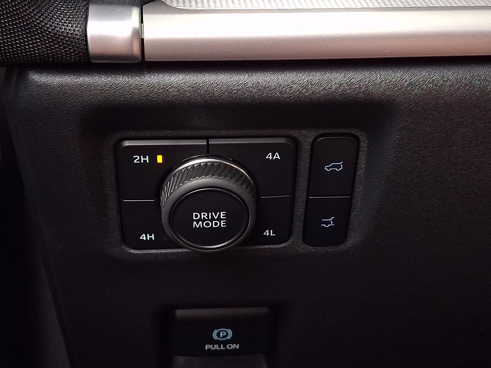 2025 Space Silver Metallic - A3 Ford Expedition Active 4X4