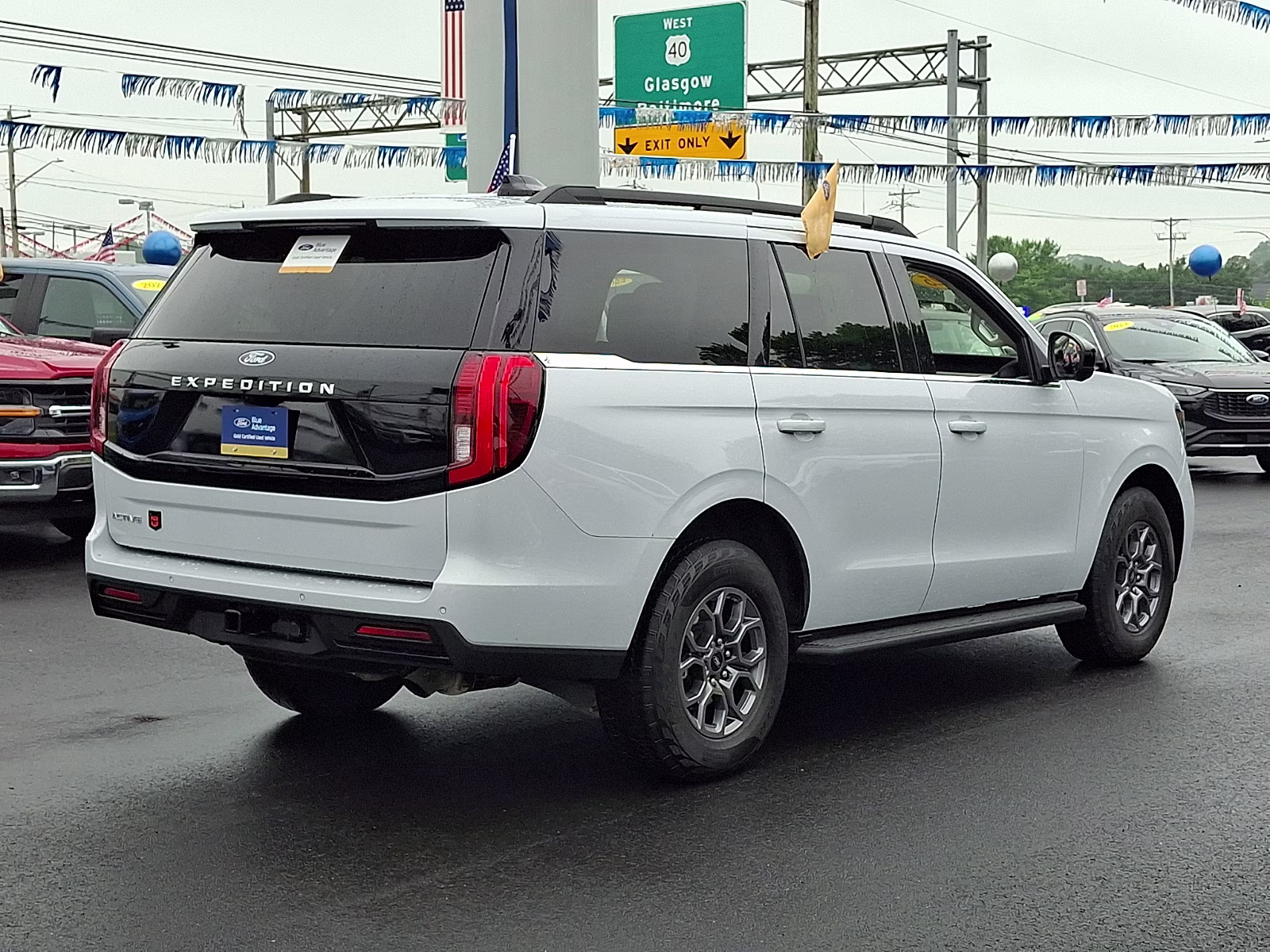 2025 Space Silver Metallic - A3 Ford Expedition Active 4X4