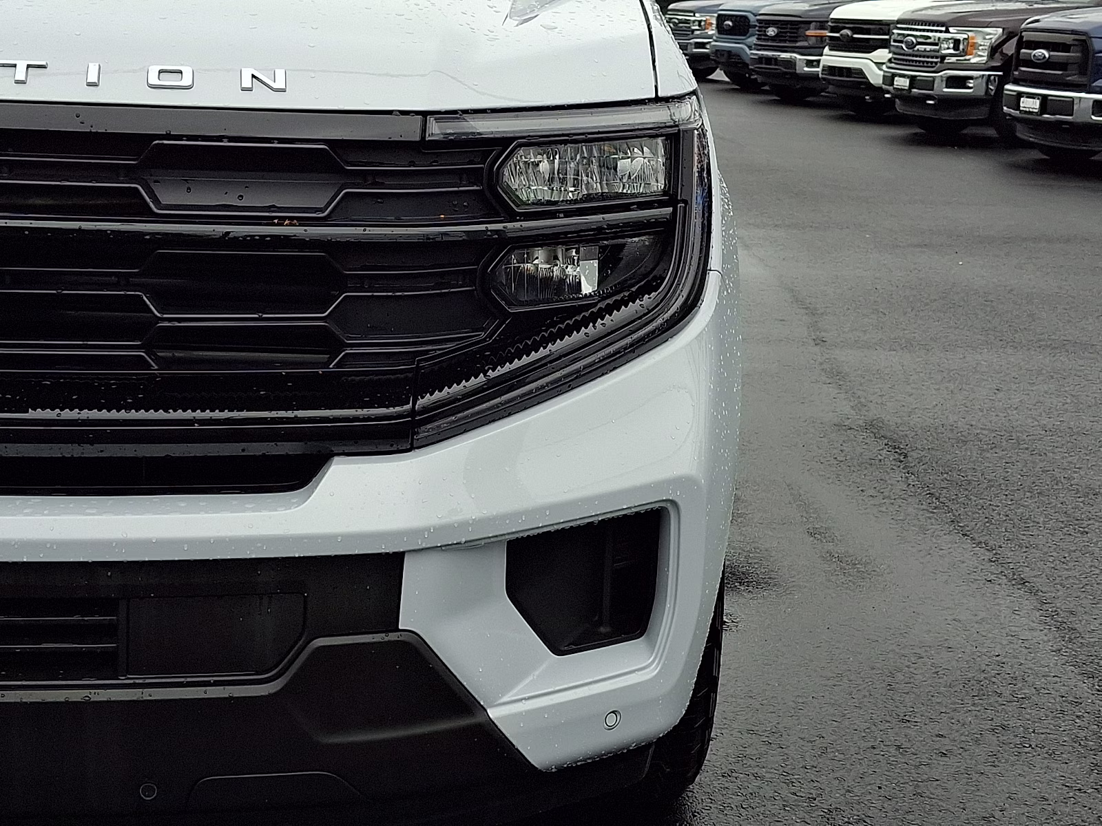 2025 Space Silver Metallic - A3 Ford Expedition Active 4X4