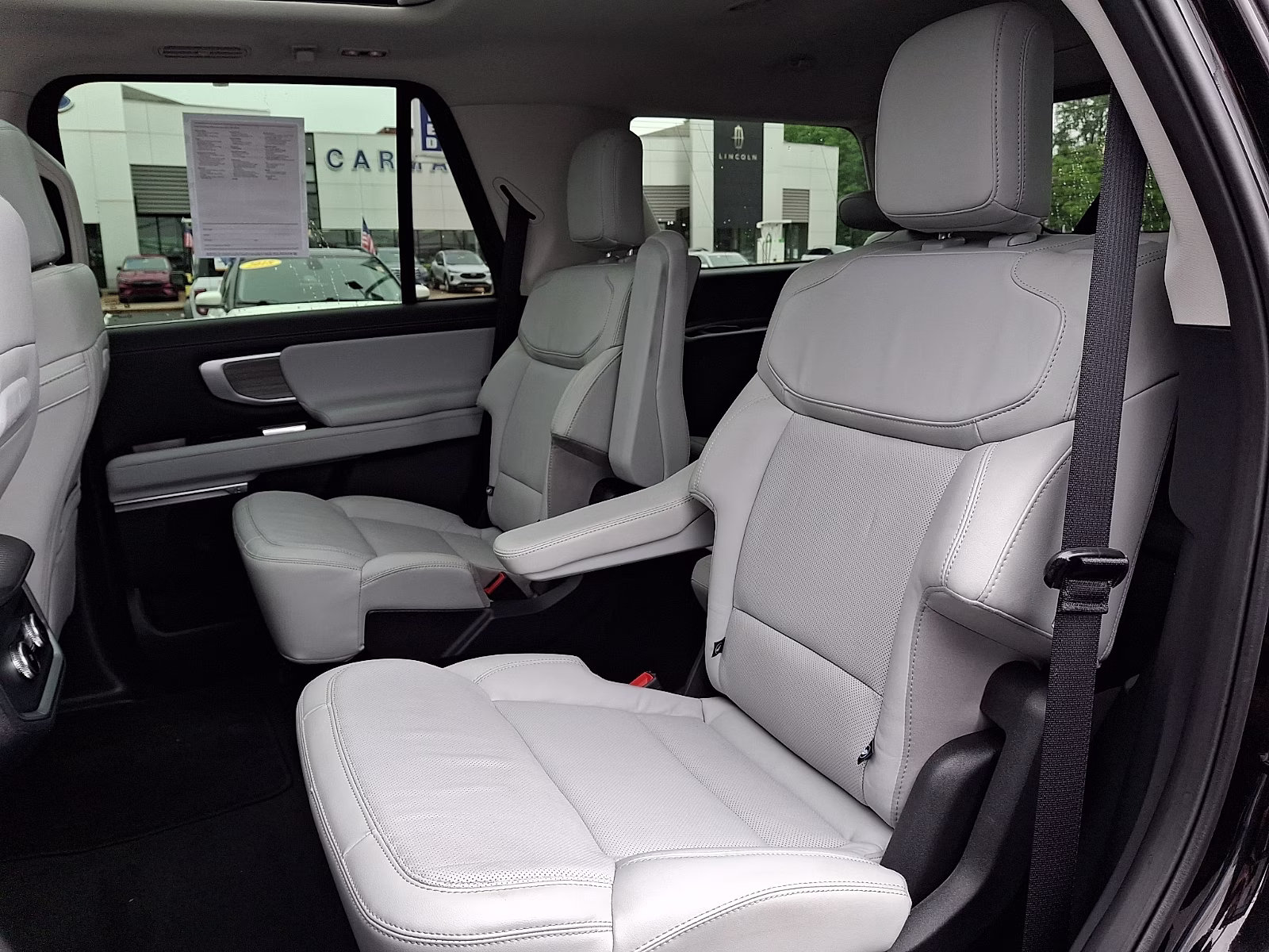 2025 Agate Black Metallic - UM Ford Expedition Platinum 4X4