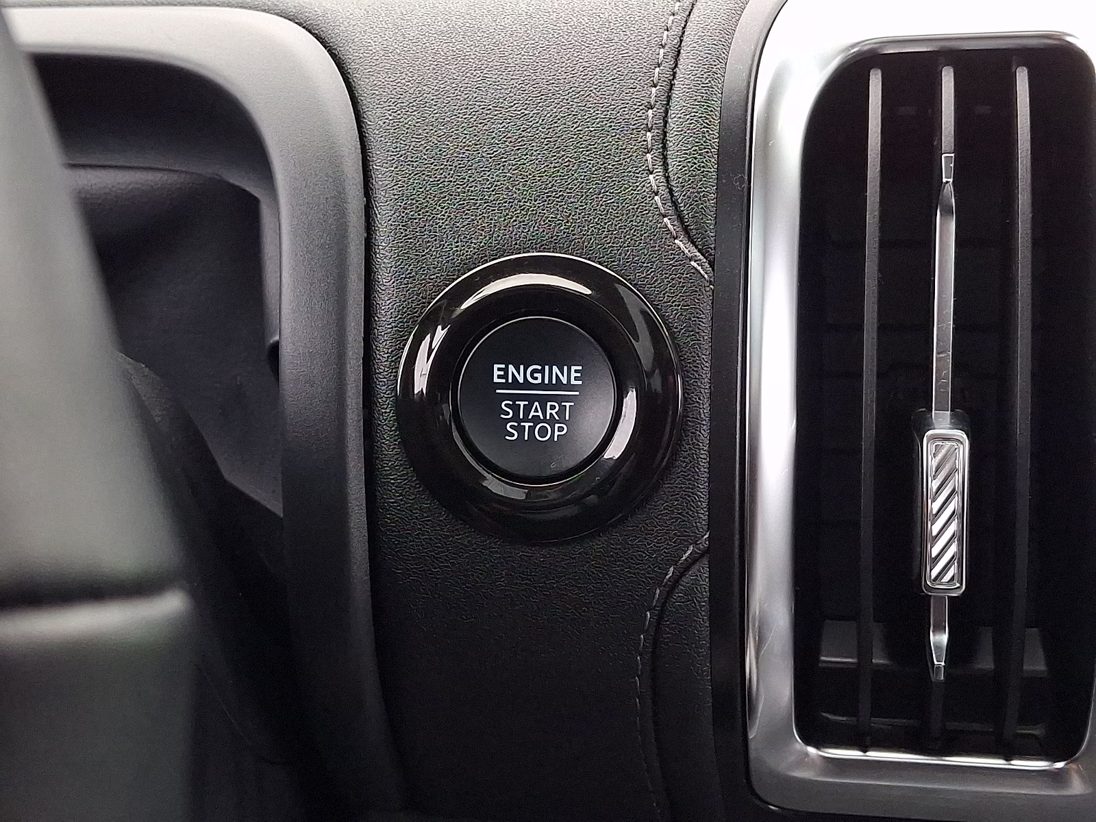 2025 Agate Black Metallic - UM Ford Expedition Platinum 4X4