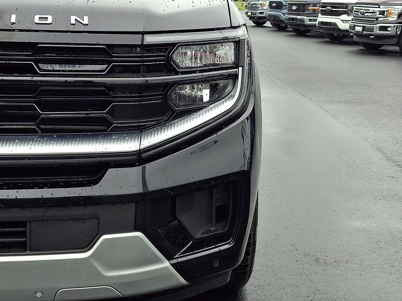 2025 Agate Black Metallic - UM Ford Expedition Platinum 4X4