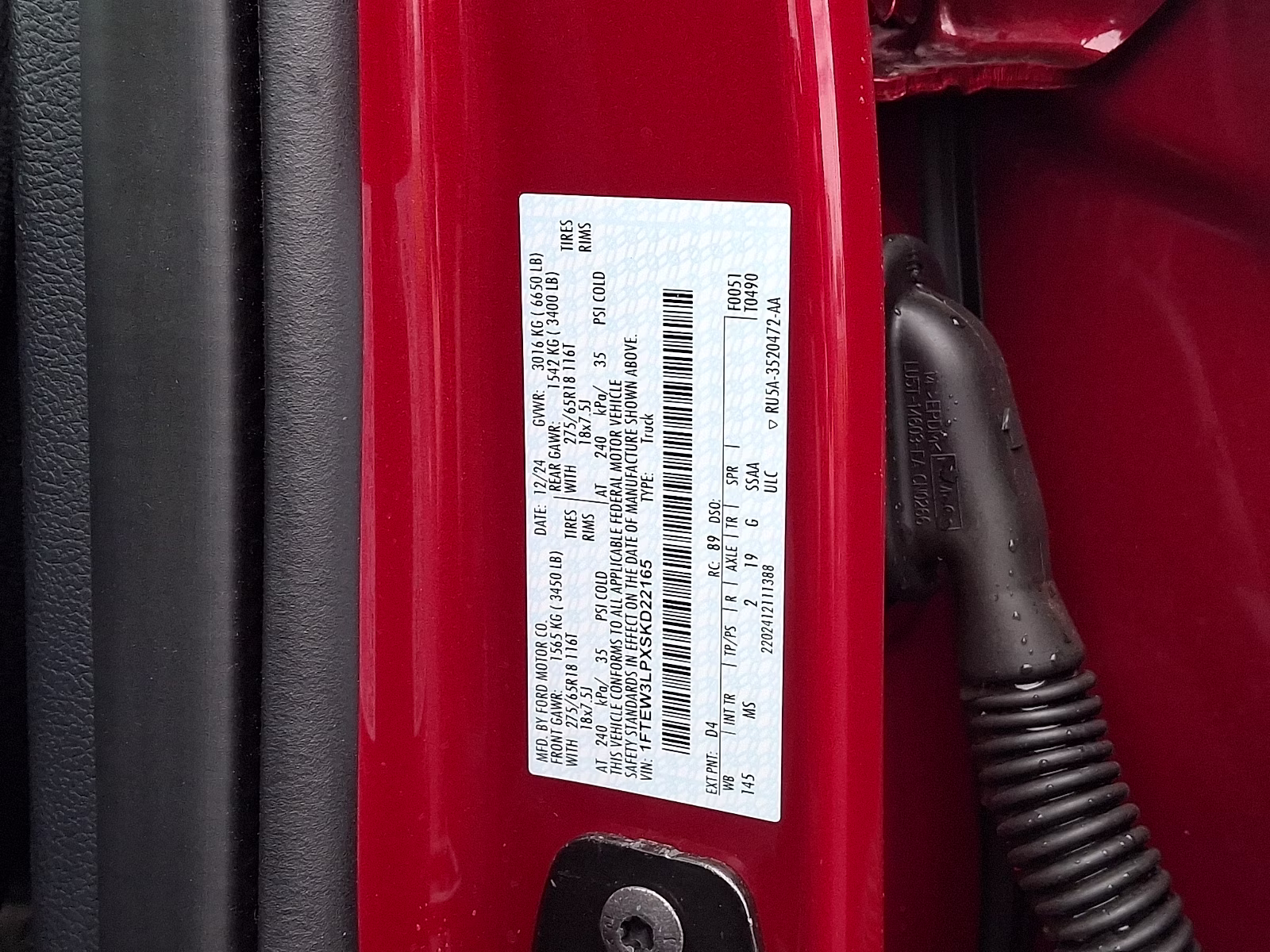 2025 Rapid Red Metallic Tinted Clearcoat - D4 Ford F-150 XLT 4X4