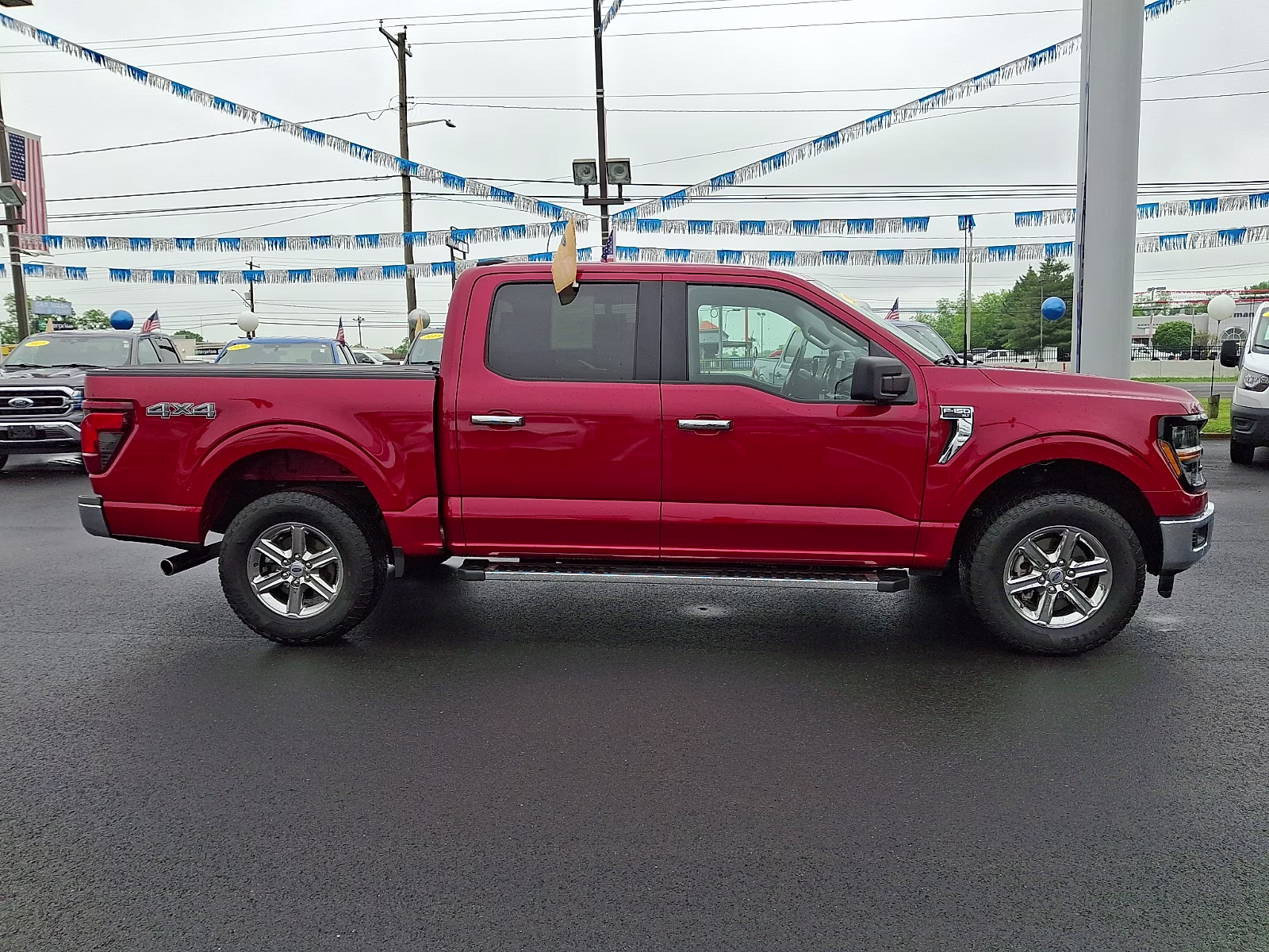 2025 Rapid Red Metallic Tinted Clearcoat - D4 Ford F-150 XLT 4X4