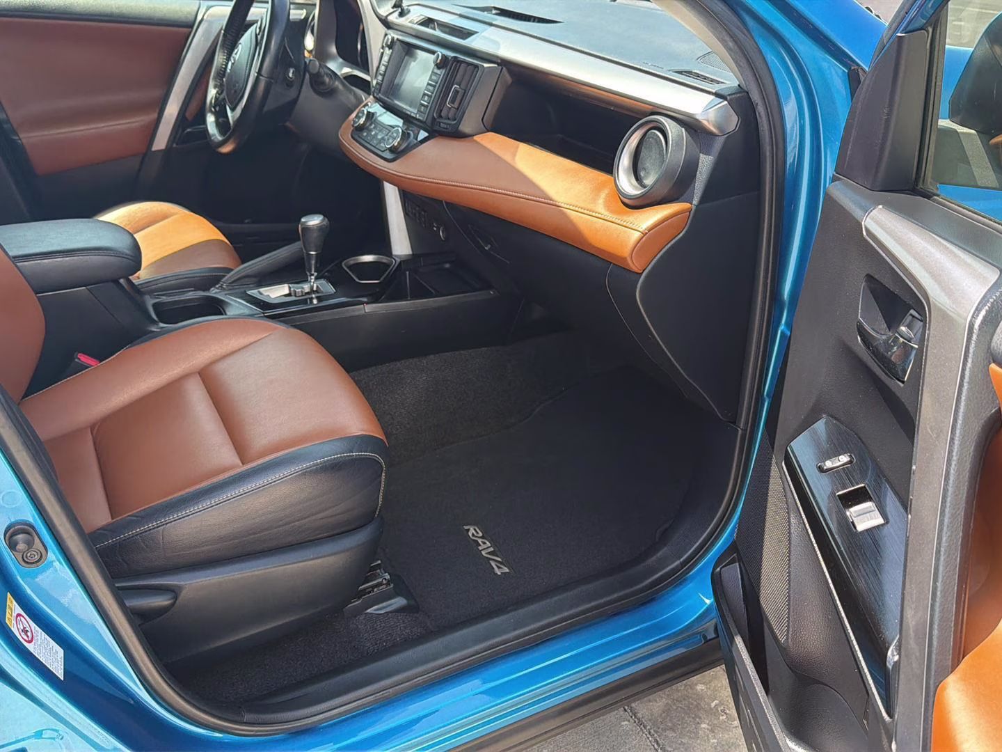 2016 Electric Storm Blue Toyota RAV4 Hybrid Limited AWD SUV