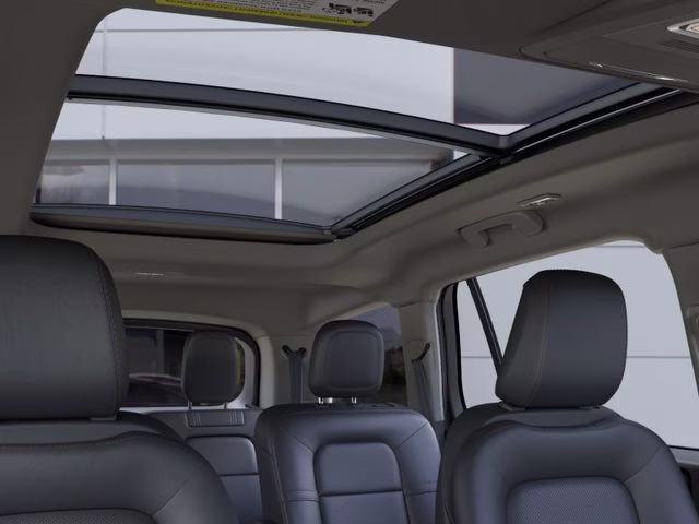 2026 Pristine White Metallic Tri-Coat Lincoln Aviator Premiere RWD SUV