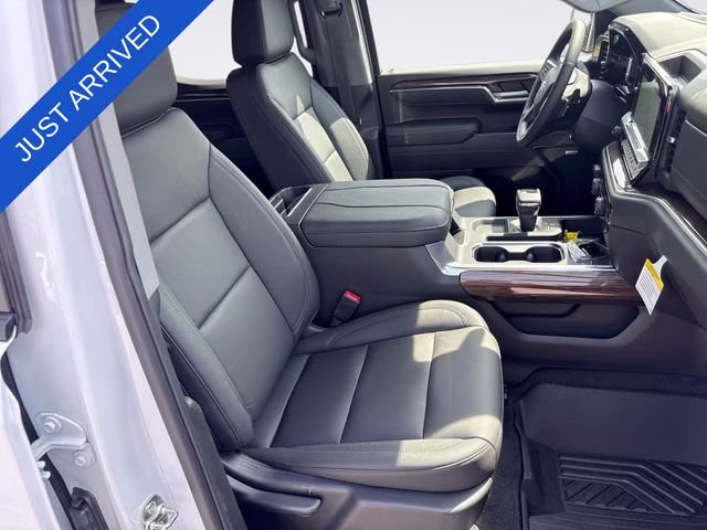 2026 Summit White Chevrolet Silverado 1500 LT Trail Boss 4X4 Truck