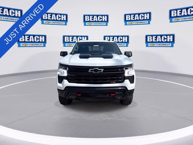 2026 Summit White Chevrolet Silverado 1500 LT Trail Boss 4X4 Truck