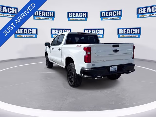 2026 Summit White Chevrolet Silverado 1500 LT Trail Boss 4X4 Truck