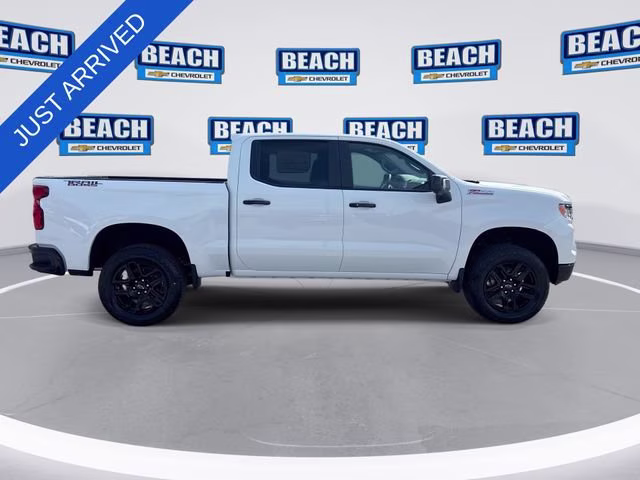 2026 Summit White Chevrolet Silverado 1500 LT Trail Boss 4X4 Truck