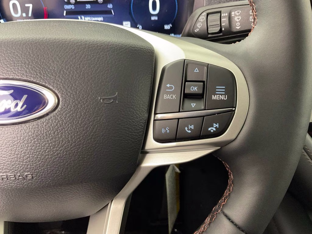 2026 White Metallic Ford Explorer Active RWD SUV