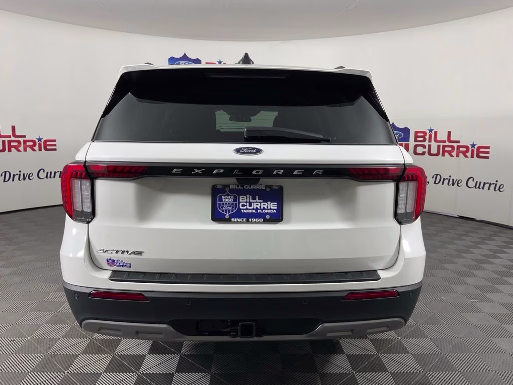 2026 White Metallic Ford Explorer Active RWD SUV