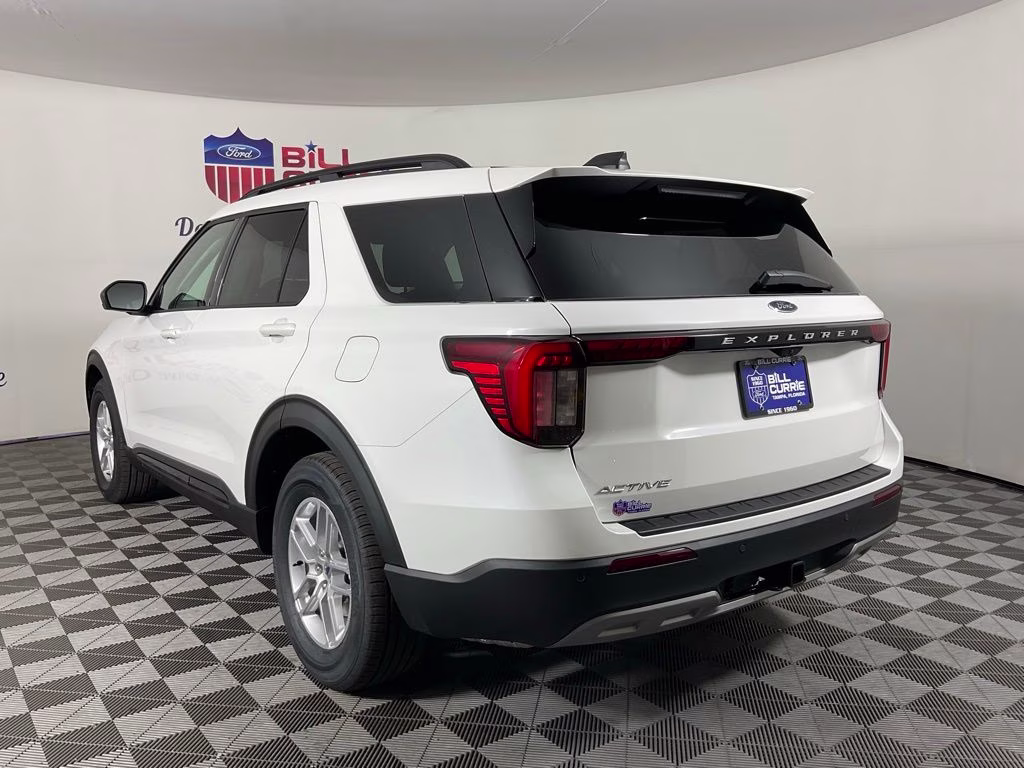 2026 White Metallic Ford Explorer Active RWD SUV