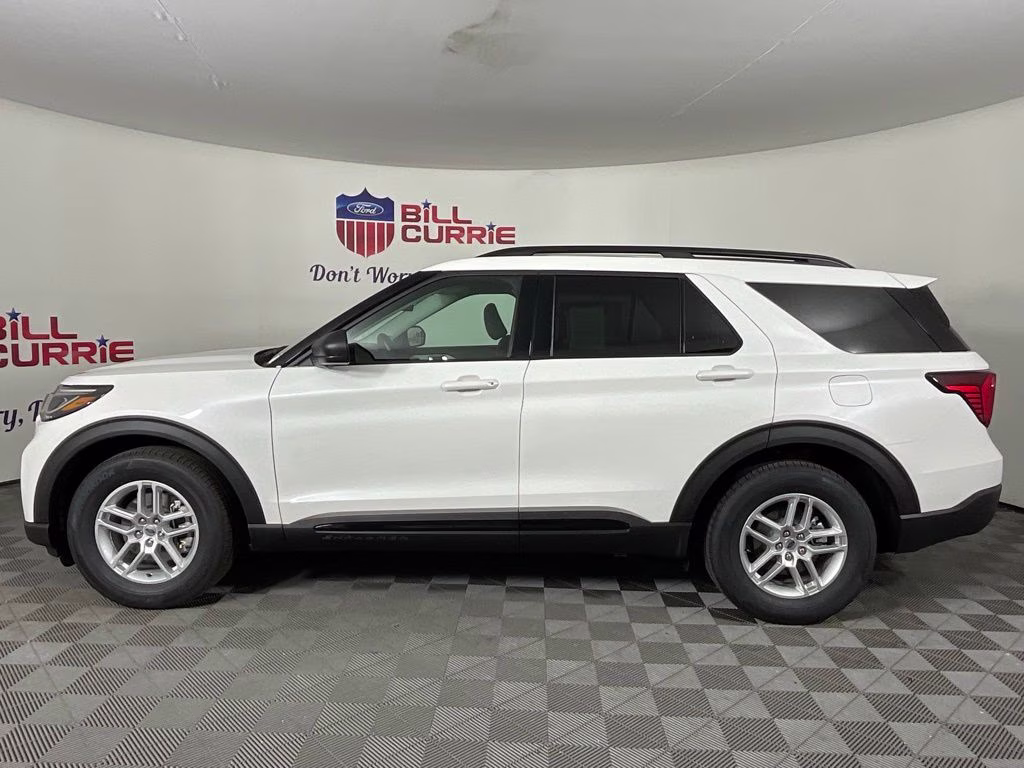 2026 White Metallic Ford Explorer Active RWD SUV