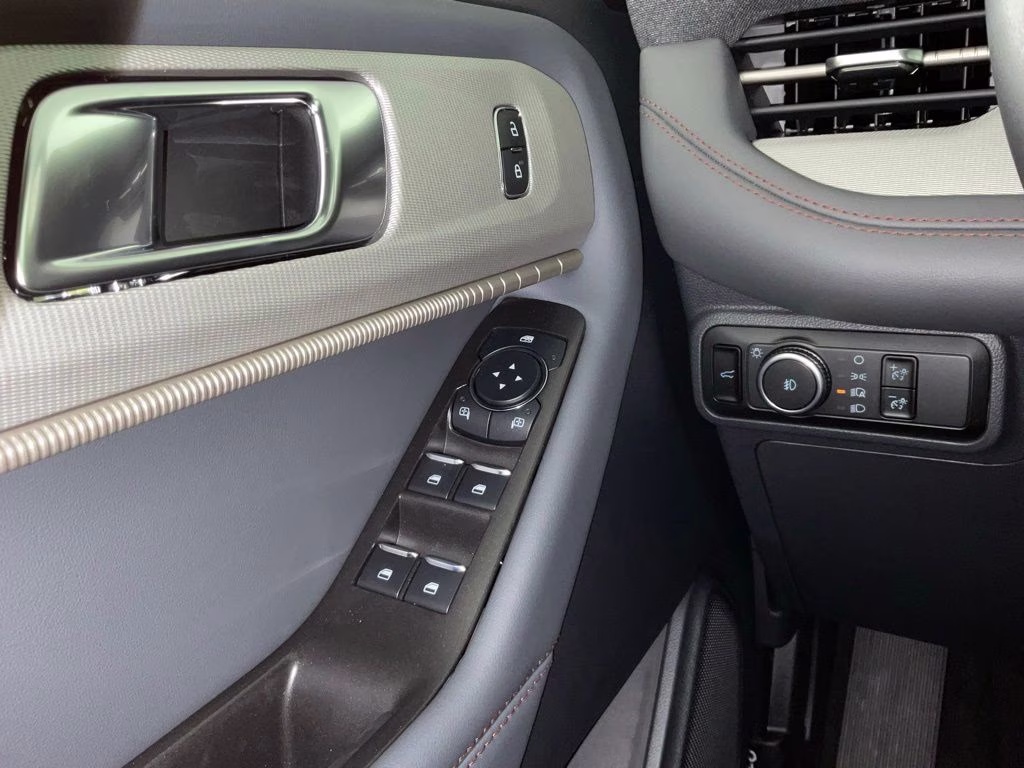 2026 Gray Metallic Ford Explorer Active RWD SUV