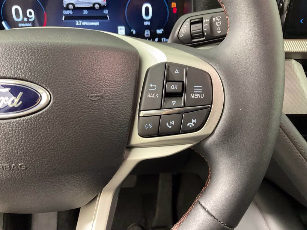 2026 White Ford Explorer Active RWD SUV