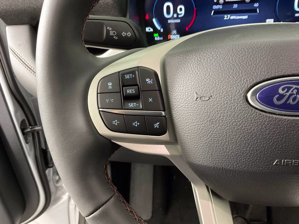2026 White Ford Explorer Active RWD SUV