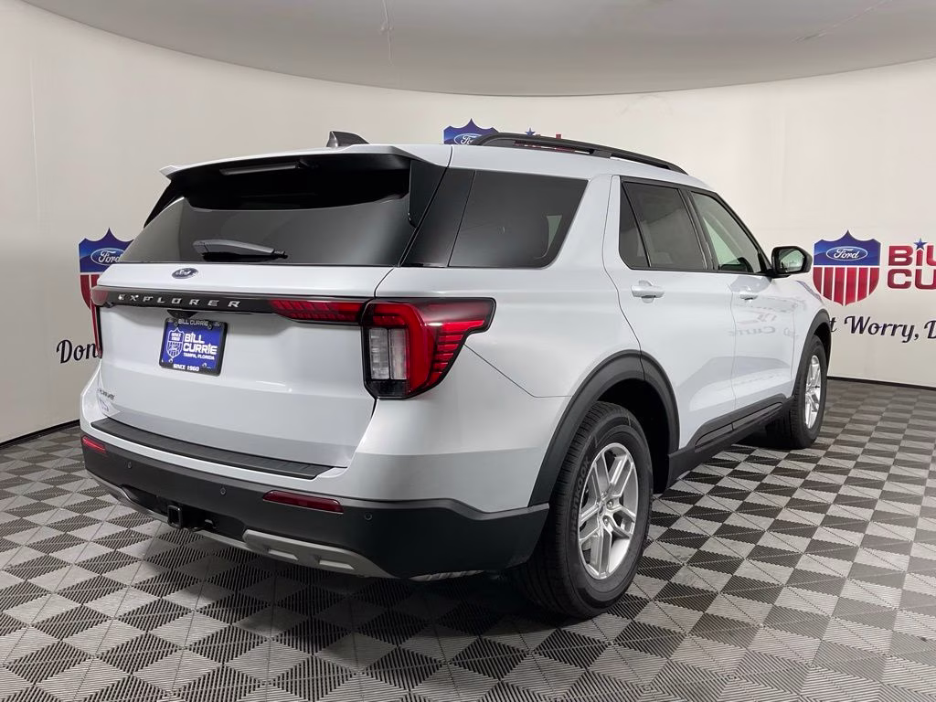 2026 White Ford Explorer Active RWD SUV