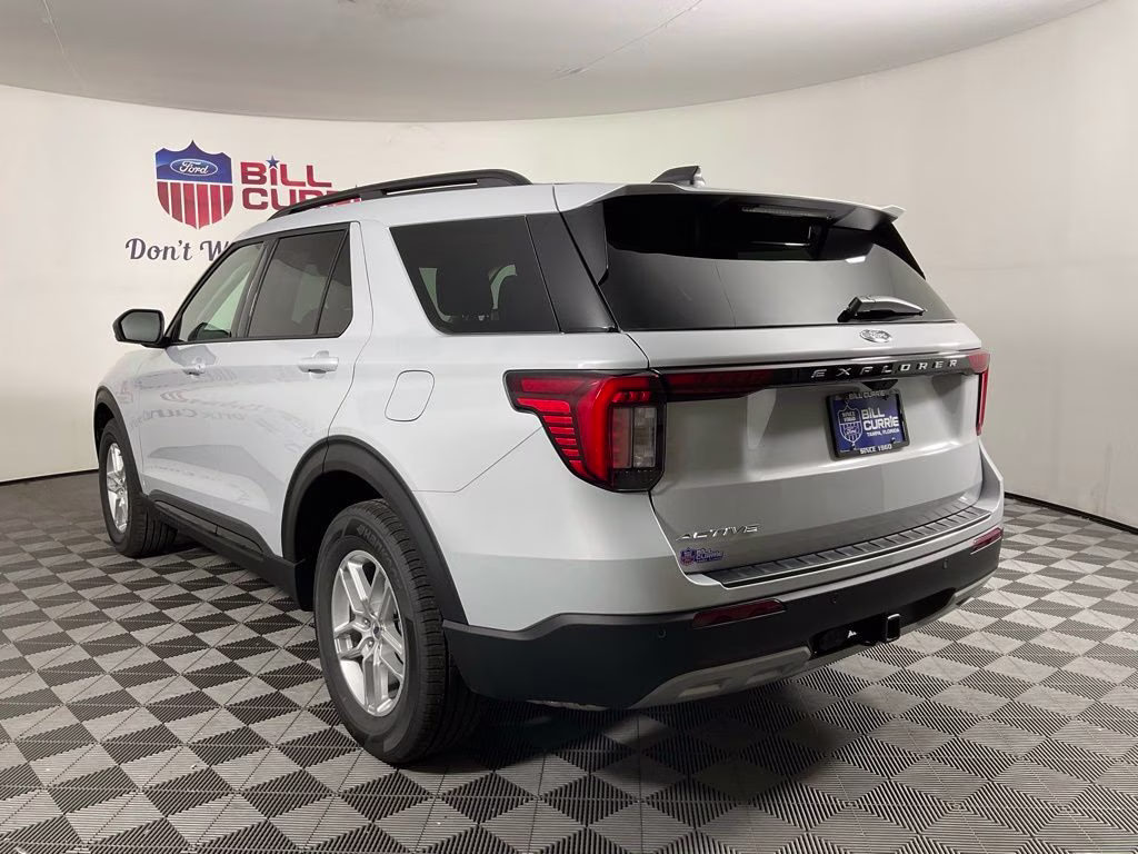 2026 White Ford Explorer Active RWD SUV